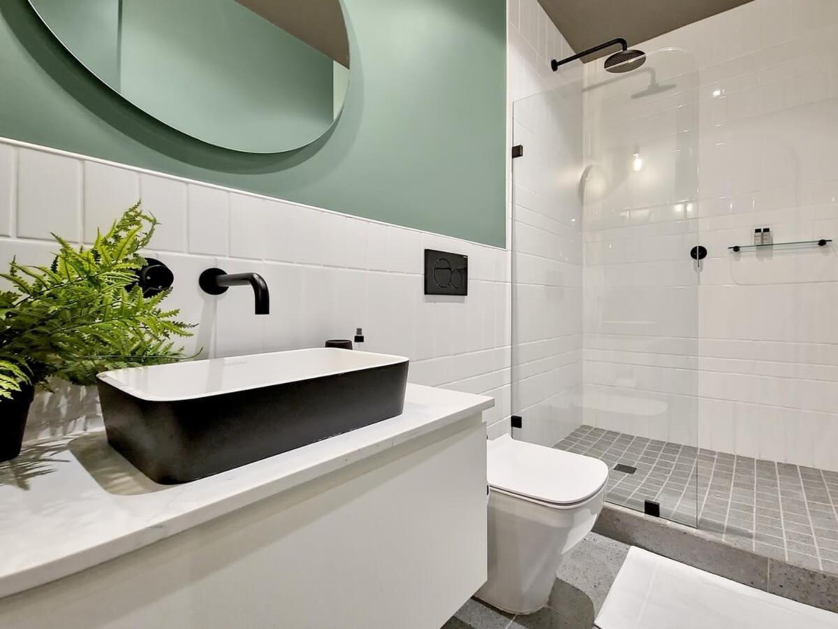 Cticc, Secure, Type Luxury-fast Wifi Pool Apartment *
